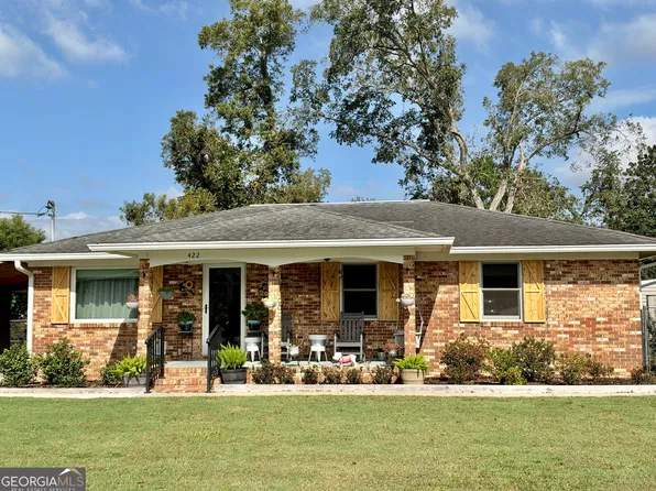 422 W Carter Ave, Blackshear, GA 31516