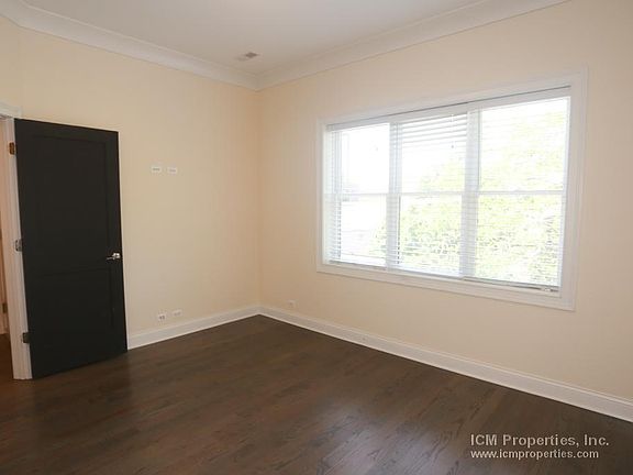 5th image of 878 W Lill Ave #2F