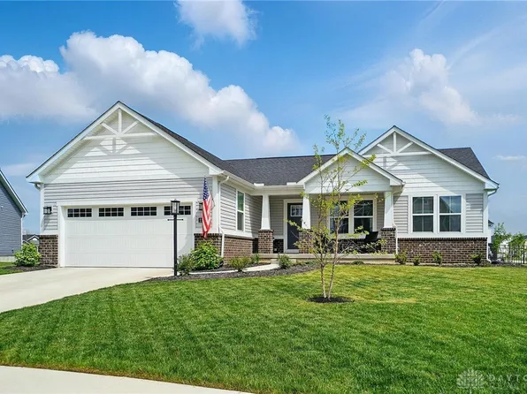 2170 David Grey Cir, Beavercreek, OH 45434