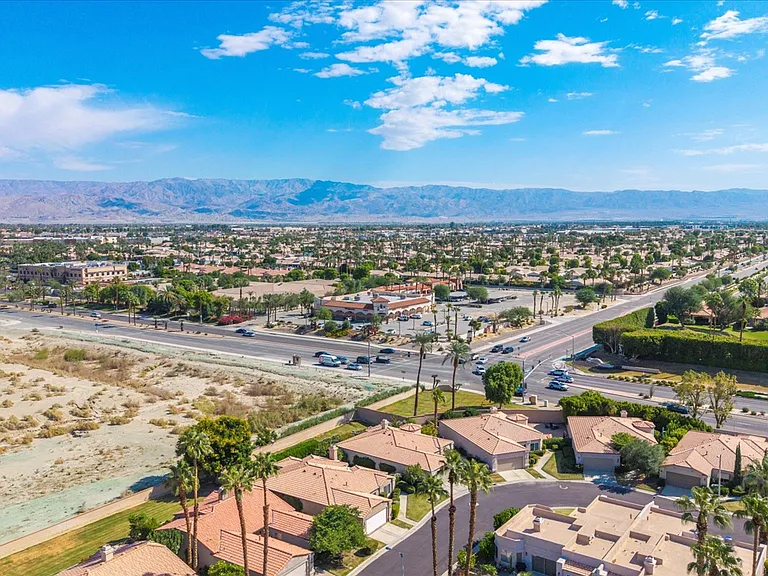 48137 Vista Cielo — Photo 46