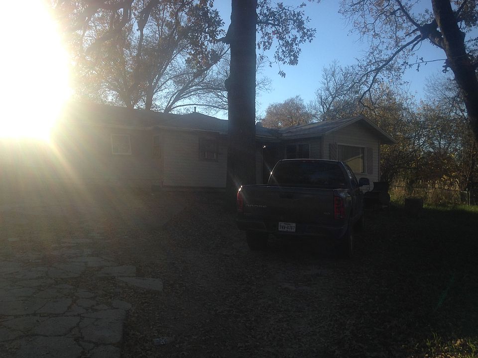 1st image of 802 Lakewood Dr