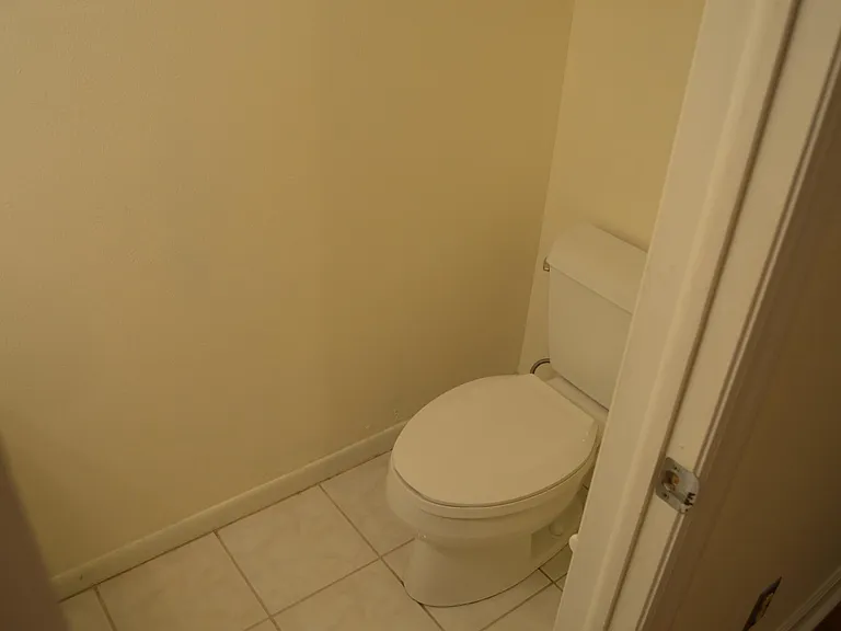 2124 Oak Chace Ct — Photo 16