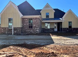 70 Rolling Hill Dr, Piperton, TN 38017