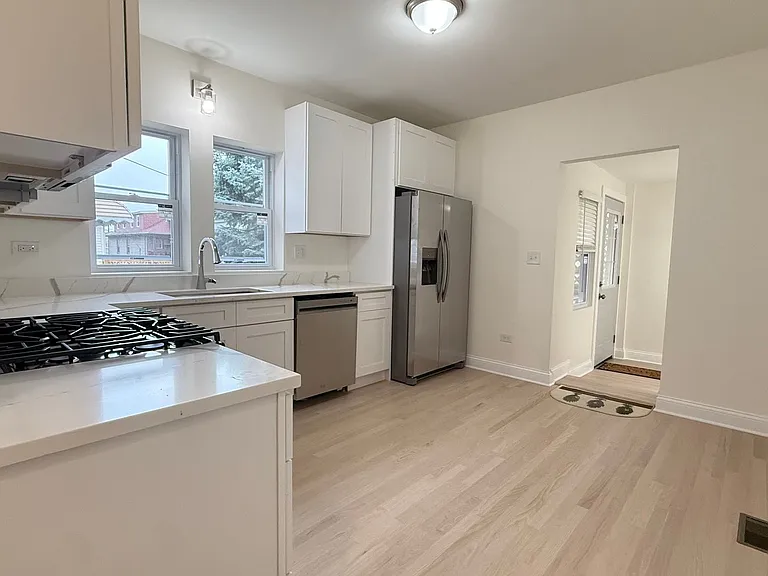 5821 W Gunnison St — Photo 13