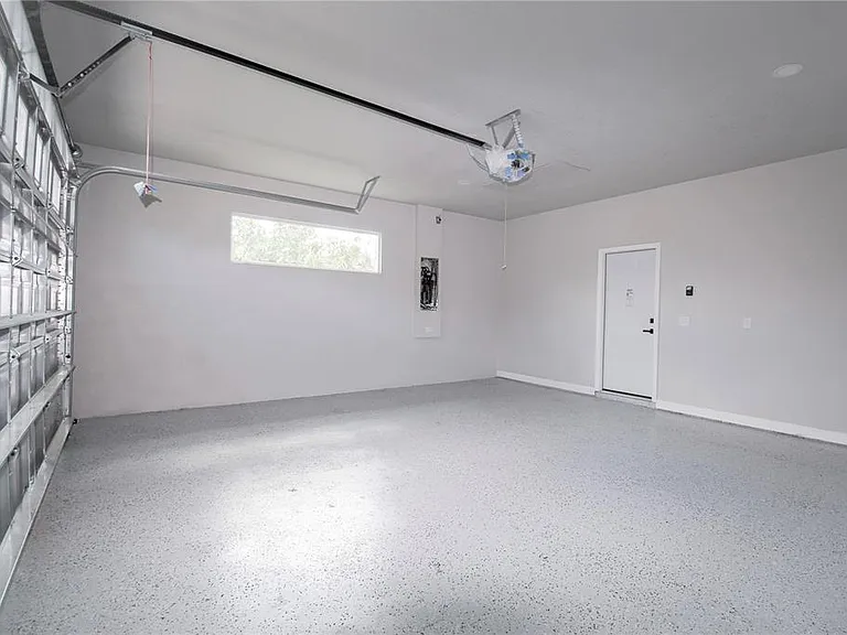 769 Memorial Dr — Photo 22
