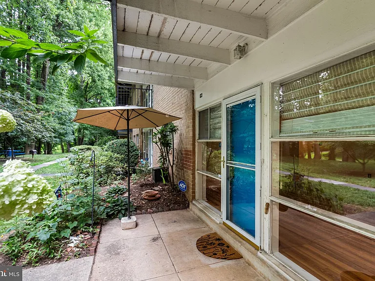 4917 Americana Dr #T6 — Photo 24