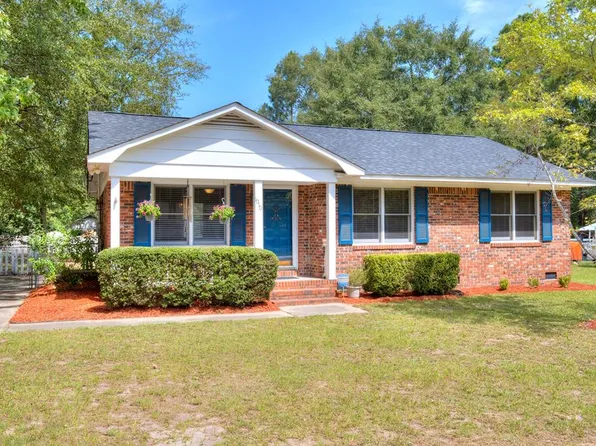 1010 Meadow Dr, Lugoff, SC 29078