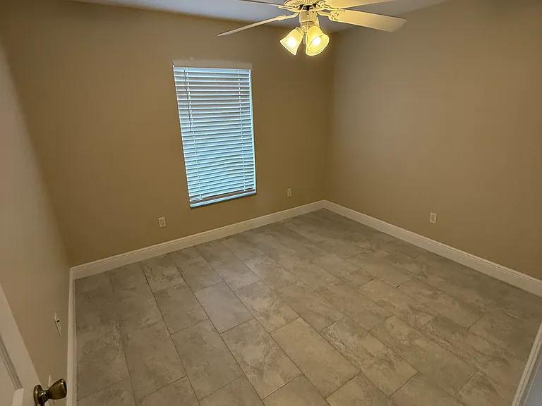 3561 SW San Benito St — Photo 7