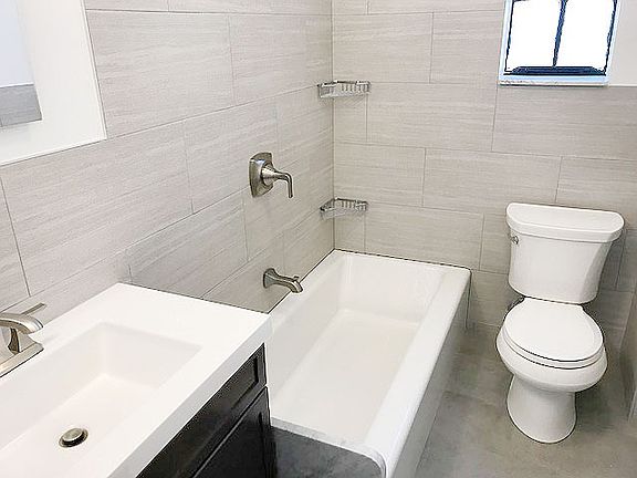 5th image of 72 Barrow St APT 2H