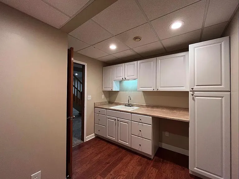 440 Taylor Ave — Photo 15