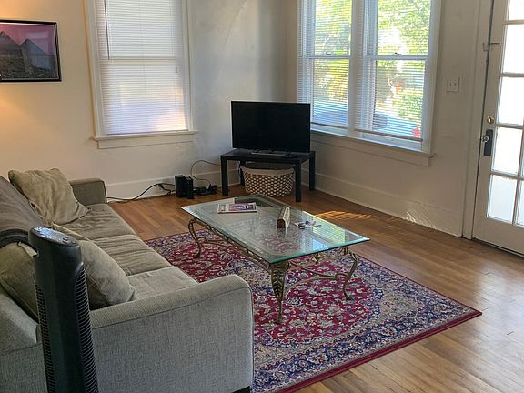 3rd image of 200 Hibiscus Ct