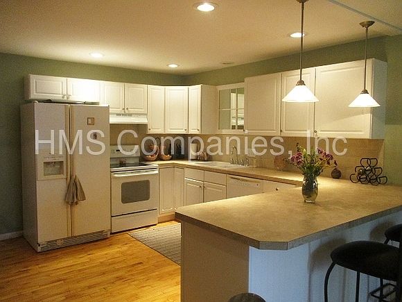 1st image of 626 Lynn Ave Unit 36