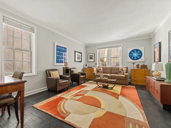 360 Clinton Avenue image 1 of 7