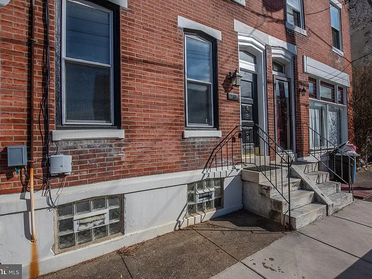 4707 Smick St — Photo 2