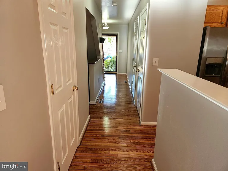 125 Vernon Ct — Photo 14