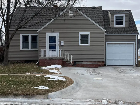 1015 N Bellevue Ave, Hastings, NE 68901