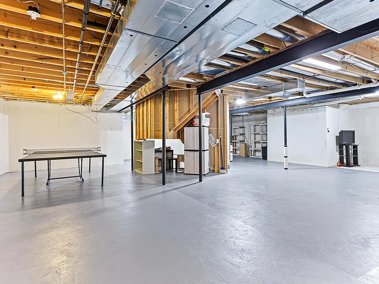 22479 Havergale St — Photo 41