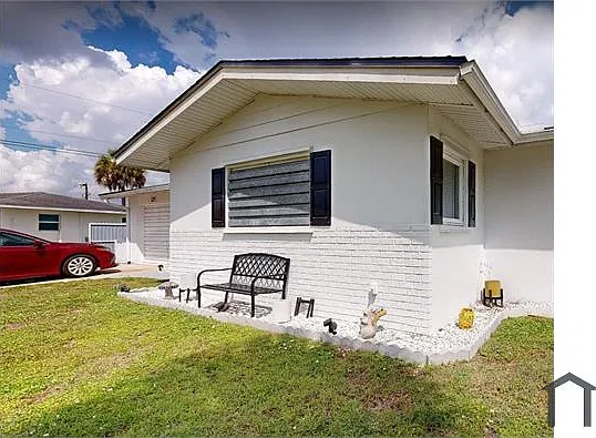 5 bed, $2,100 — Photo 4