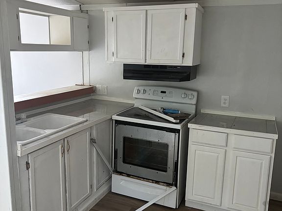 5th image of 2082 Gum Cir