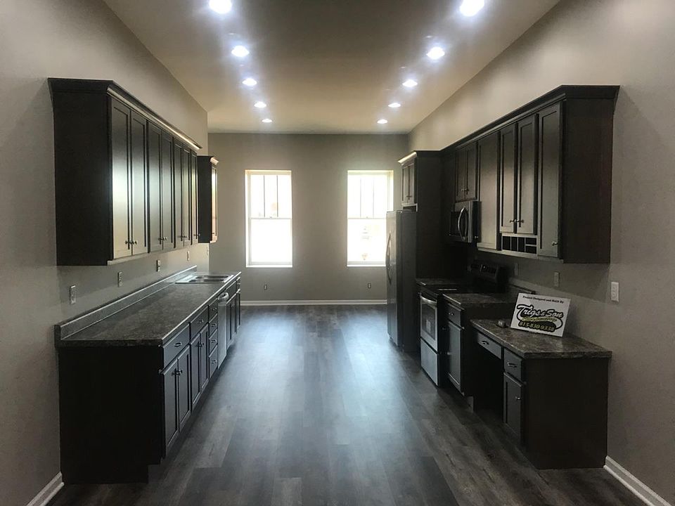 1st image of 527 1st St
