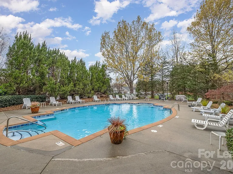 637 Williamson Rd #108 — Photo 25