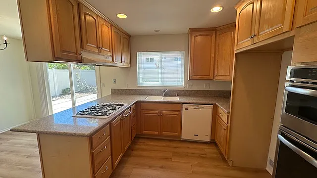 329 Regis Ave — Photo 22