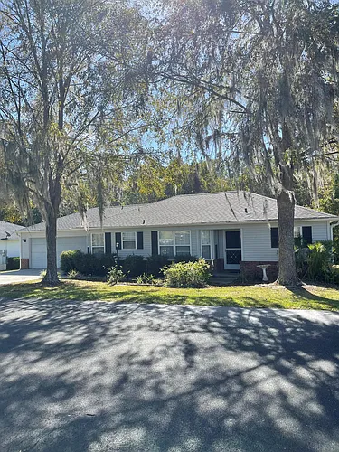 116 SE Willow Dr Photo 1