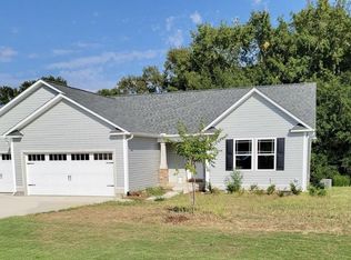 126 Paint Horse Dr, Benson, NC 27504