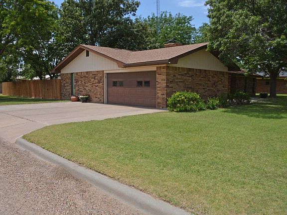 3rd image of 1601 Butler Dr