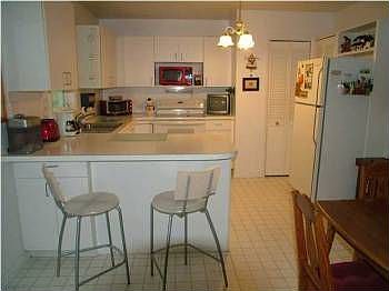 5th image of 1718 Herrick Ave NE