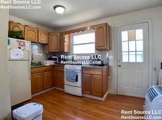 125 Clifton St #4, Cambridge, MA 02140