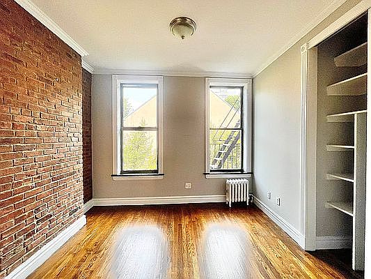 3rd image of 250 Mott St APT 14