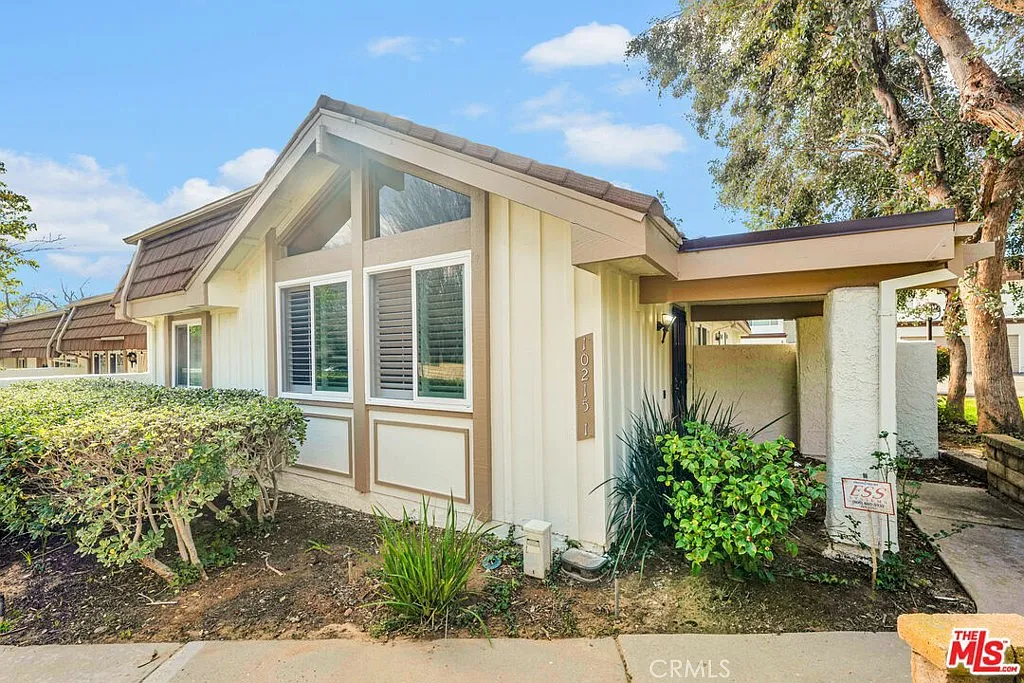 3 bed, 1288 sqft, $3,800 — Photo 1
