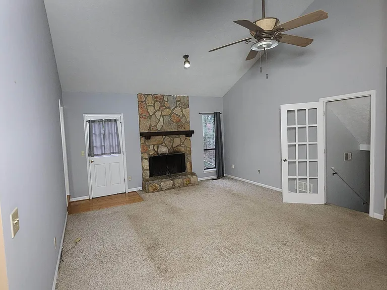 6694 Live Oak Ln — Photo 3