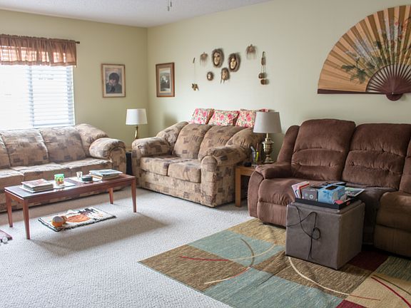 5th image of 3587 Applewood Ave