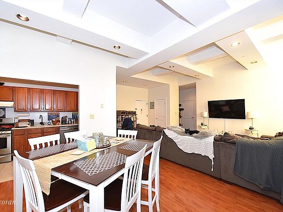 5th image of 45-02 Ditmars Blvd #523