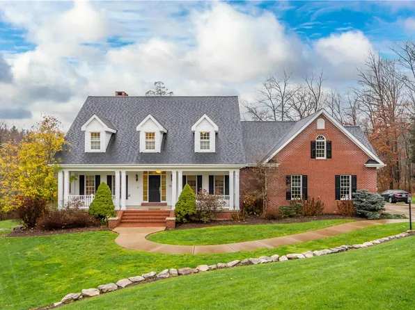 2015 Stillwater Dr, Gibsonia, PA 15044