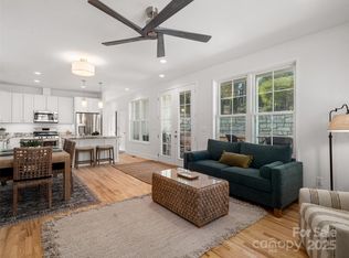 43 Skyvue Ct #F, Saluda, NC 28773