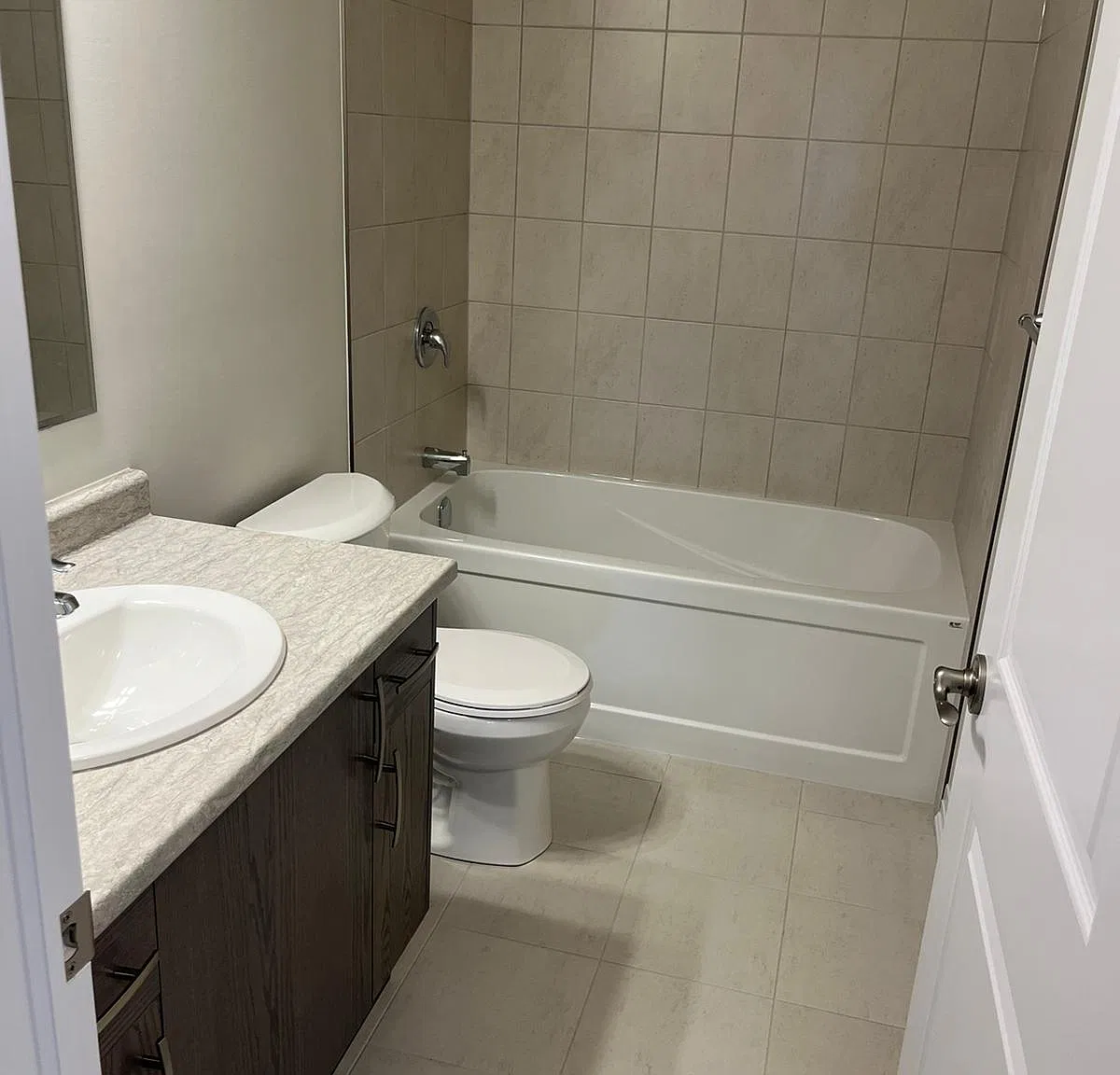 2 bed, 1150 sqft, $2,350 — Photo 4