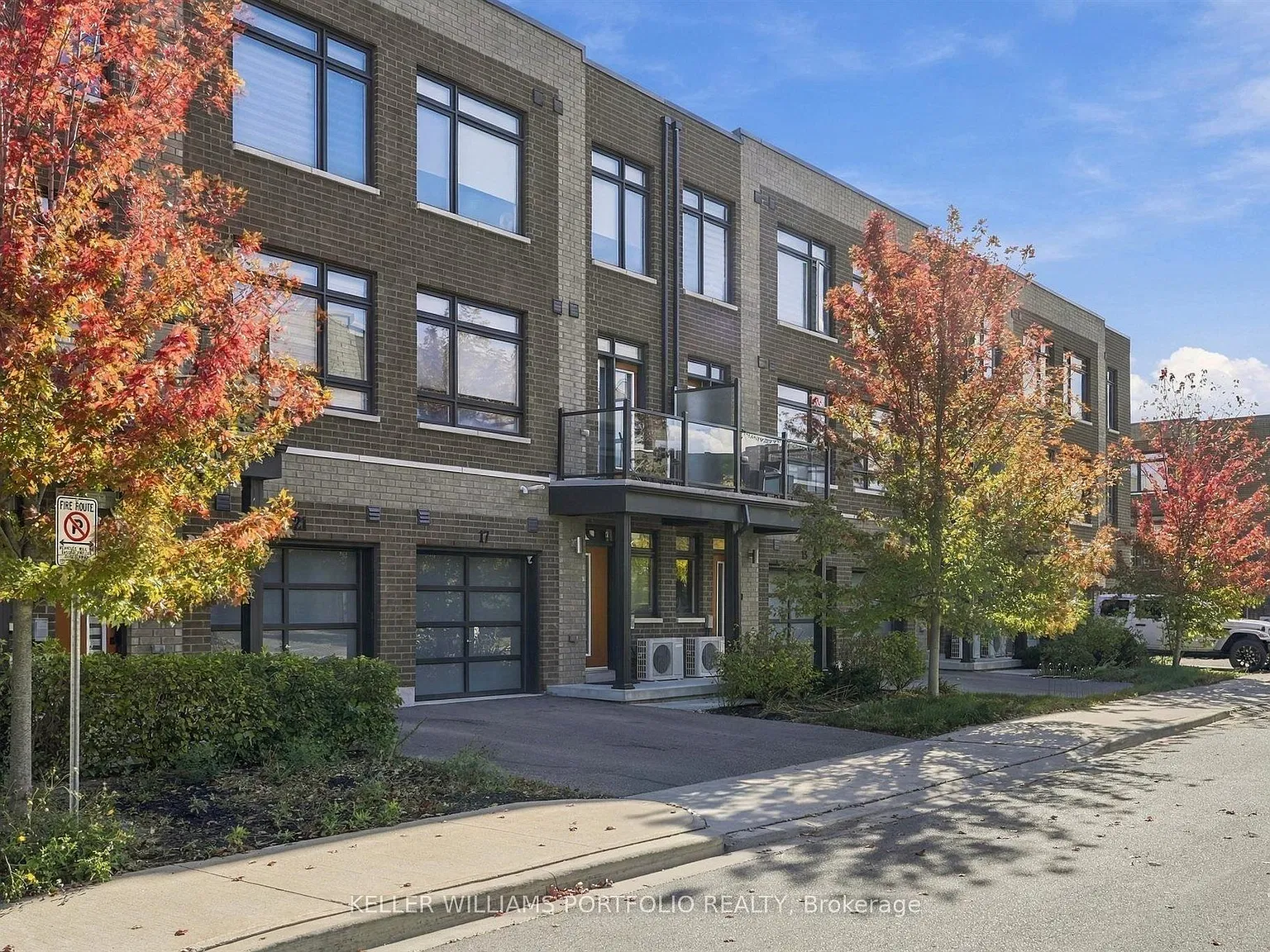 4 bed, $2,950 — Photo 2