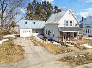 21 Bloomfield St, Skowhegan, ME 04976