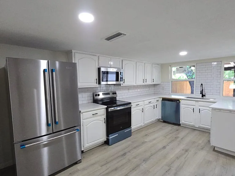 11919 Bushmills Rd — Photo 7