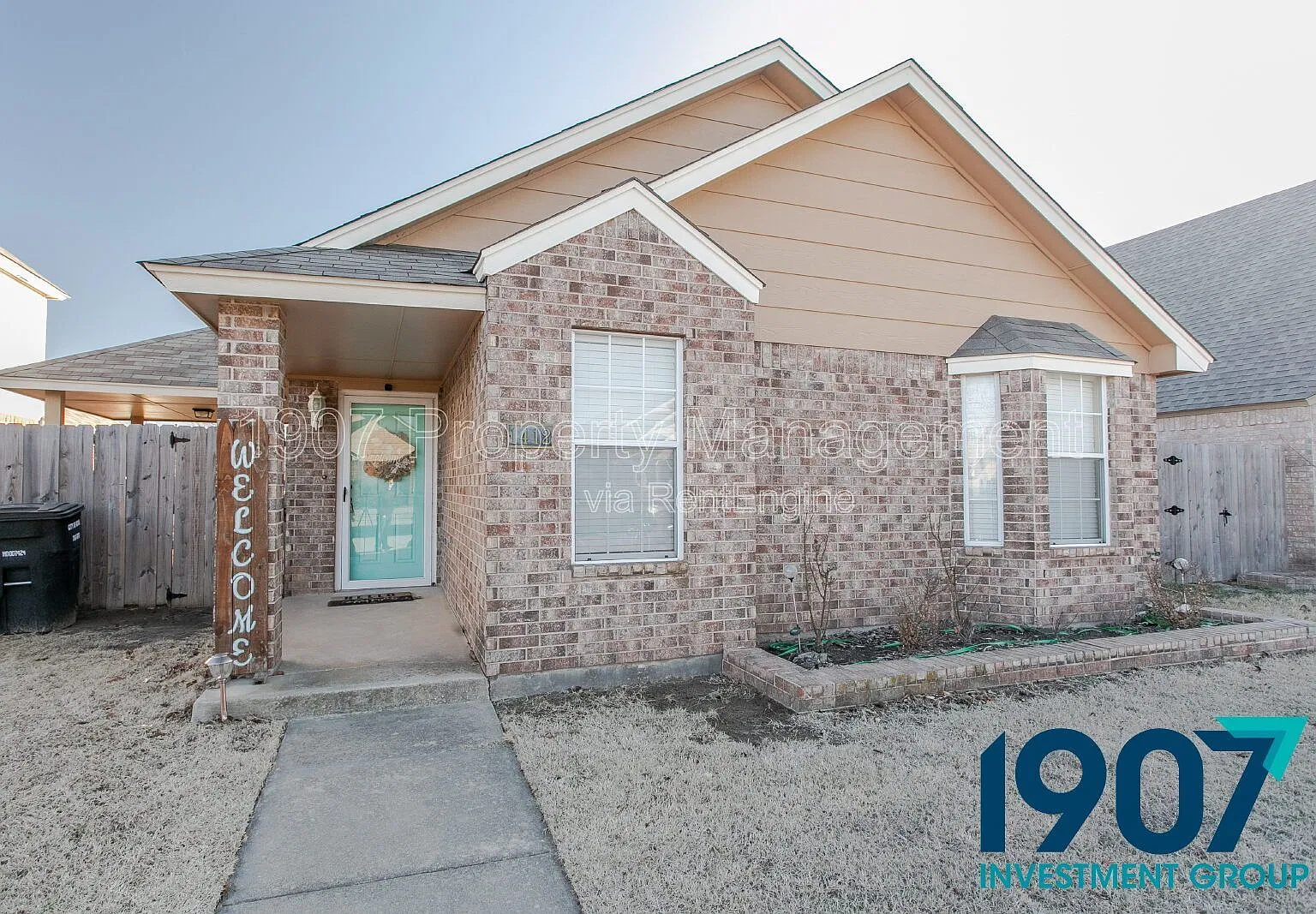 3 bed, 2.0 bath, 1262 sqft, $1,435 — Photo 1