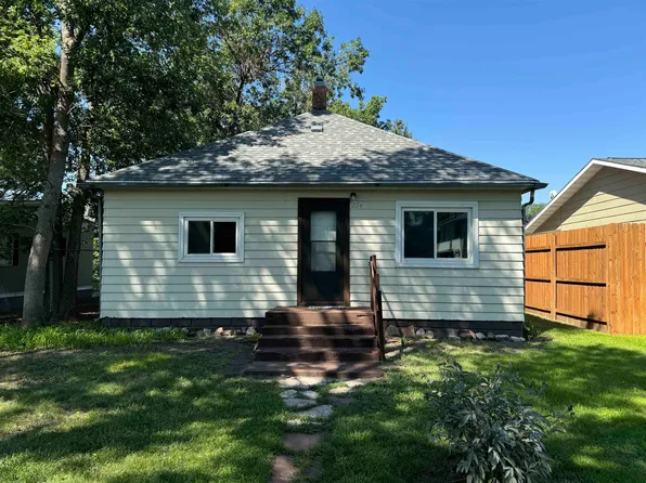 224 N Paxton Ave., Hershey, NE 69143