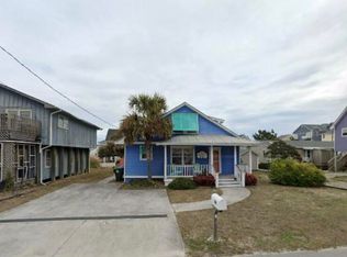 106 Raleigh Ave, Surf City, NC 28445