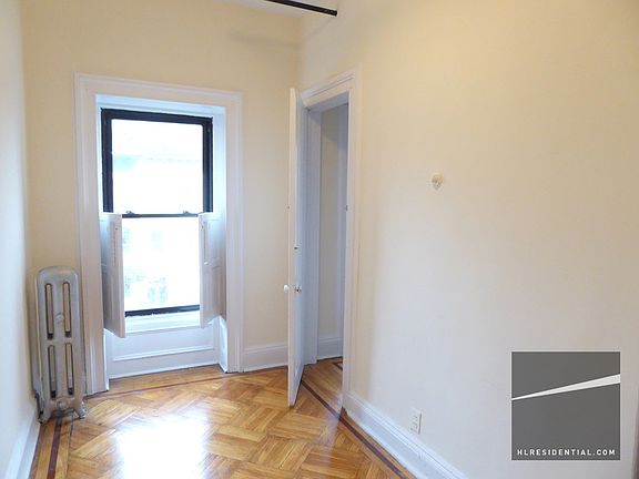 5th image of 212 Greene Ave #Three
