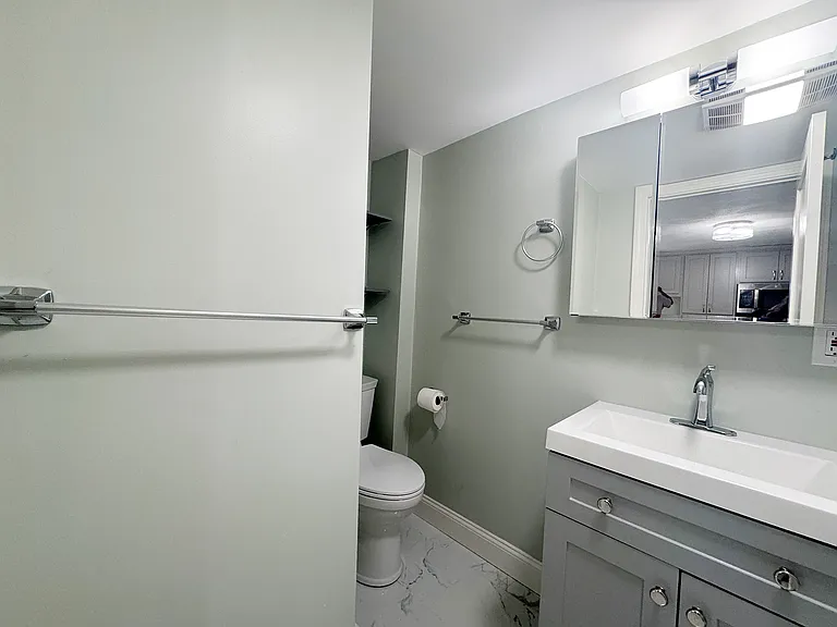 7 Sumner Pl #2 — Photo 10