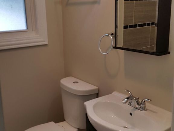 5th image of 1217 N 34th Ave