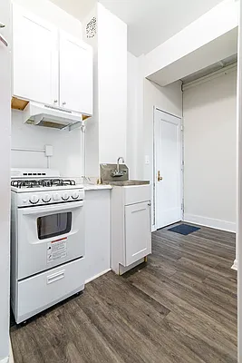 Rented by Corcoran | media 13