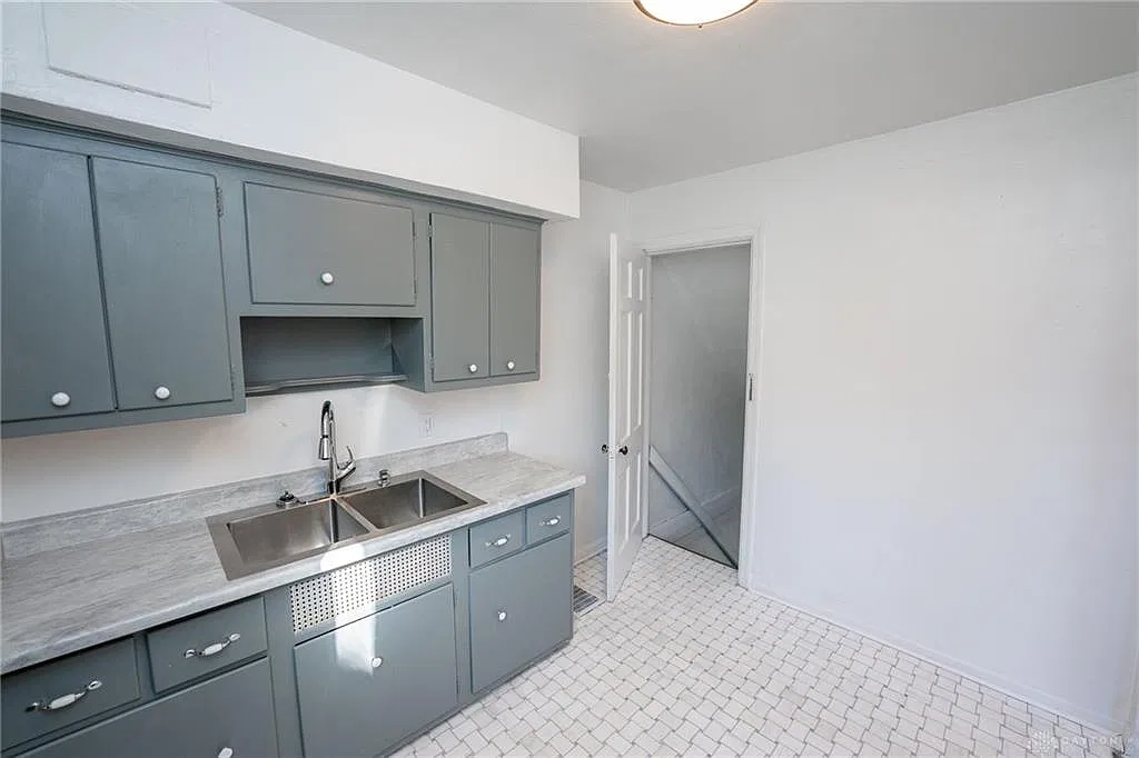 2 bed, 912 sqft, $880 — Photo 4